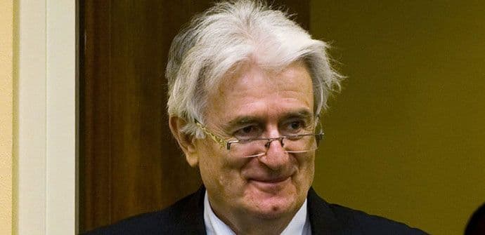Karadžić vraćen u pritvor poslije operacije Karadžić vraćen u pritvor poslije operacije