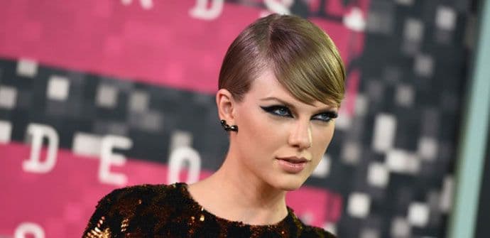 Tejlor Svift na udaru kritike Tejlor Svift na udaru kritike