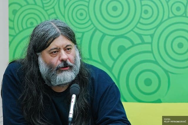 TEOFIL PANČIĆ: GOST IZ GALAKSIJE - Dvojezične majice i marmelada od šipka TEOFIL PANČIĆ: GOST IZ GALAKSIJE - Dvojezične majice i marmelada od šipka