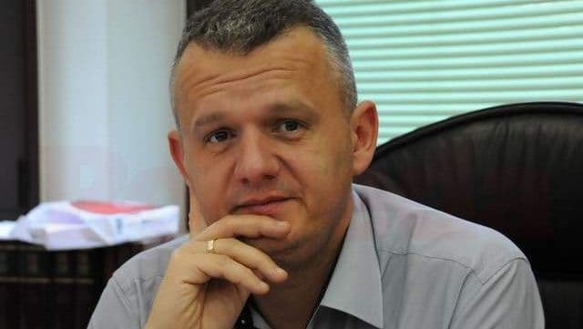 LAJOVIĆ: Amfilohije zreo za penziju LAJOVIĆ: Amfilohije zreo za penziju