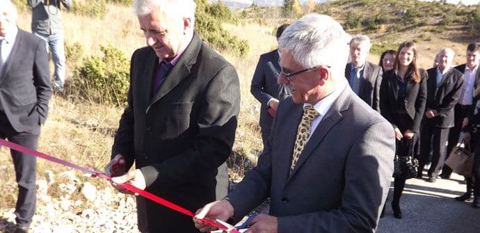 Nove poslovne mogućnosti kroz unaprijeđenu putnu infrastrukturu Nove poslovne mogućnosti kroz unaprijeđenu putnu infrastrukturu