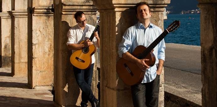 Crnogorski gitaristički duo počije promociju albuma iz čuvene dvorane "Concertgebouw" u Amsterdamu Crnogorski gitaristički duo počije promociju albuma iz čuvene dvorane "Concertgebouw" u Amsterdamu