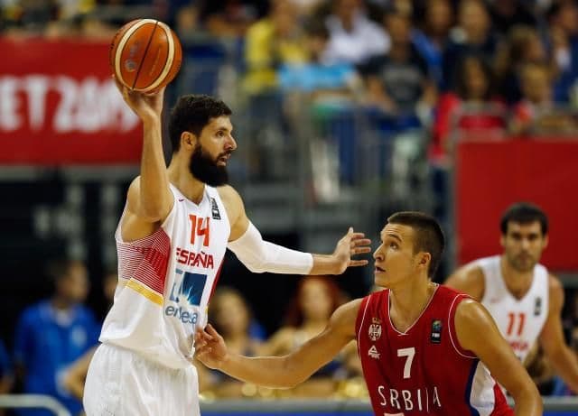 Košarkaški savez Srbije: Mirotić nije namjerno pocijepao zastavu Košarkaški savez Srbije: Mirotić nije namjerno pocijepao zastavu