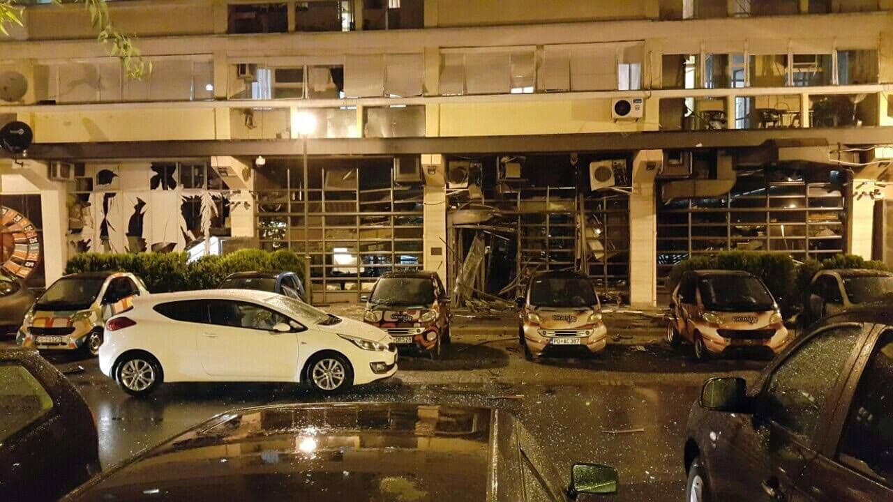 FLEŠ VIJEST: Snažna detonacija probudila Podgoričane, eksplozivom na „Grand“ FLEŠ VIJEST: Snažna detonacija probudila Podgoričane, eksplozivom na „Grand“