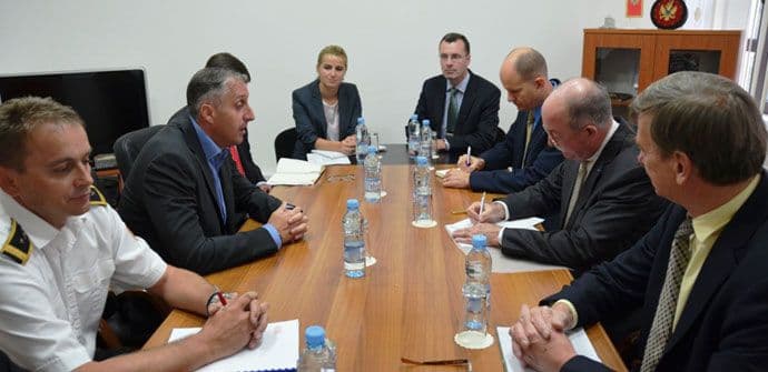 Mašulović sa ekspertima iz SAD-a o Dugoročnom planu razvoja odbrane  Mašulović sa ekspertima iz SAD-a o Dugoročnom planu razvoja odbrane