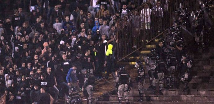 Beograd: Neredi po završetku derbija Beograd: Neredi po završetku derbija