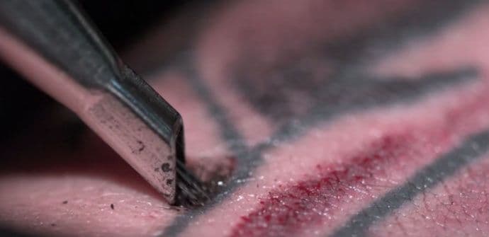 Kako zapravo nastaju tetovaže? (VIDEO) Kako zapravo nastaju tetovaže? (VIDEO)