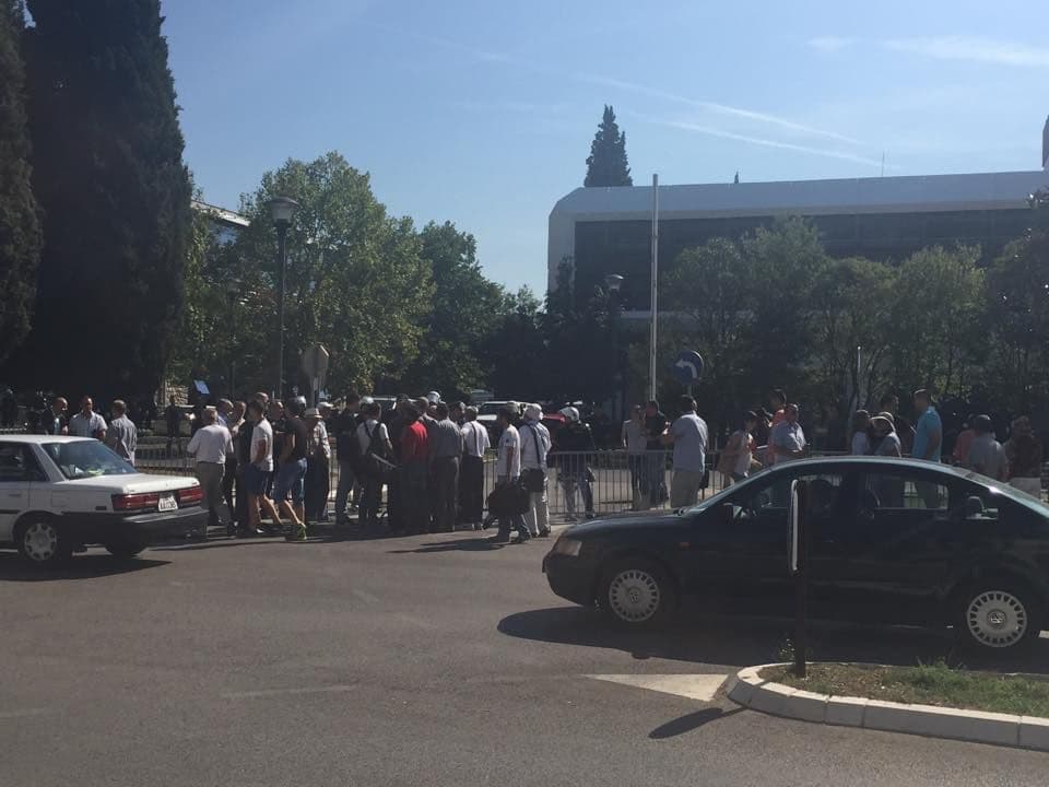 CPC: Ruke se pozlatile autoru Nacrta; MCP: Pravno ubistvo crkava i vjerskih zajednica CPC: Ruke se pozlatile autoru Nacrta; MCP: Pravno ubistvo crkava i vjerskih zajednica