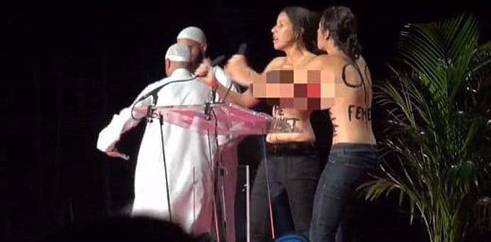 Djevojke u toplesu upale na religijsku konferenciju Djevojke u toplesu upale na religijsku konferenciju