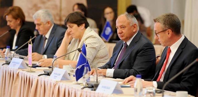 LAZOVIĆ: Država da stane na kraj neformalnoj ekonomiji LAZOVIĆ: Država da stane na kraj neformalnoj ekonomiji