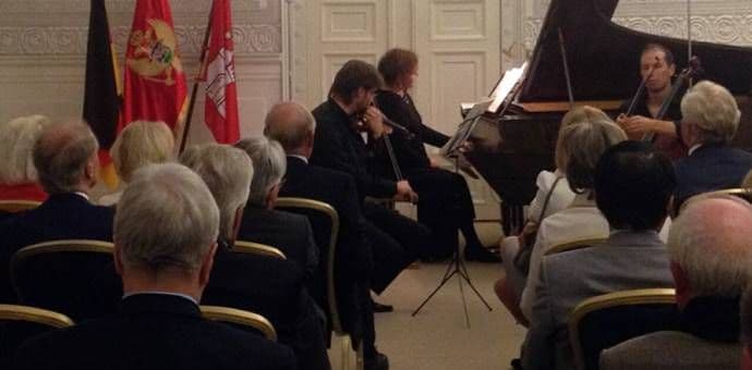 Uspješna mini-turneja crnogorskog trija "Luminis" u Njemačkoj Uspješna mini-turneja crnogorskog trija "Luminis" u Njemačkoj