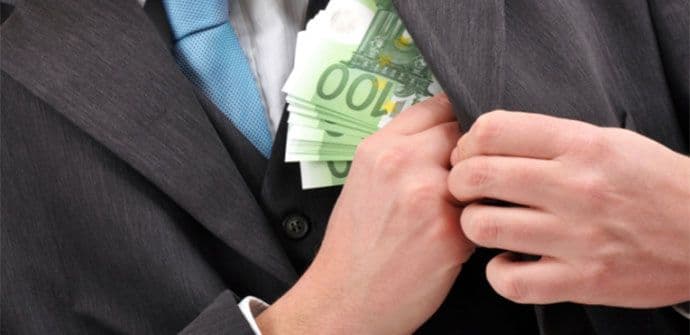 POTROŠENO MILIJARDU EURA: Za 15 godina nema pravosnažne presude za korupciju u javnim nabavkama POTROŠENO MILIJARDU EURA: Za 15 godina nema pravosnažne presude za korupciju u javnim nabavkama