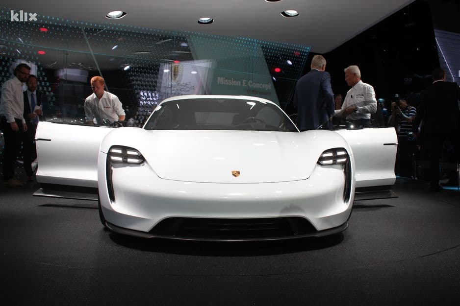 Porsche u Frankfurtu: Mission E i turbo za 911 Carreru Porsche u Frankfurtu: Mission E i turbo za 911 Carreru