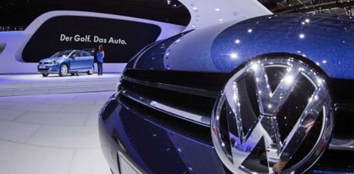 Folksvagen će pretvoriti svoje automobile u "pametne telefone na točkovima" Folksvagen će pretvoriti svoje automobile u "pametne telefone na točkovima"