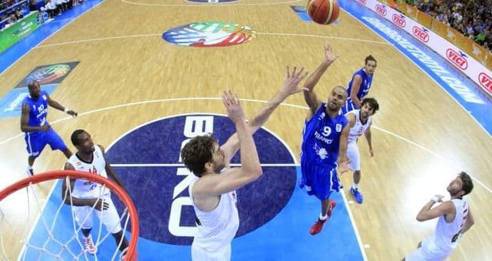 Francuska - Španija borba za finale Eurobasketa Francuska - Španija borba za finale Eurobasketa