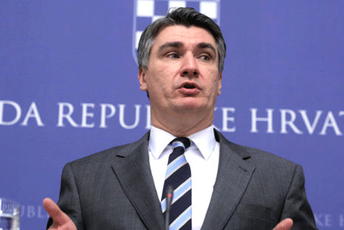 Milanović: Iza dešavanja u Crnoj Gori stoji Beograd, "čaršija", na čelu pobune Mandić, četnički vojvoda Milanović: Iza dešavanja u Crnoj Gori stoji Beograd, "čaršija", na čelu pobune Mandić, četnički vojvoda