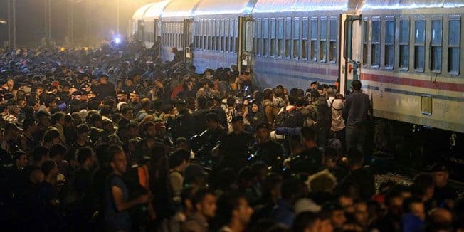 Slovenija: Obustavljen željeznički saobraćaj zbog izbjeglica Slovenija: Obustavljen željeznički saobraćaj zbog izbjeglica