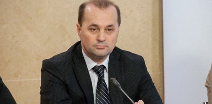 Ministarstvo: Nećemo dozvoliti da se rasprava izmjesti na teren politike i ideologije Ministarstvo: Nećemo dozvoliti da se rasprava izmjesti na teren politike i ideologije