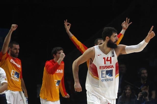 (VIDEO) Mirotić zapjevao: Ja sam Španac, Španac, Španac! (VIDEO) Mirotić zapjevao: Ja sam Španac, Španac, Španac!