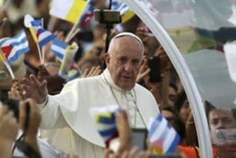 Papa Franjo: Proslava Božića je šarada, svijet je u ratu