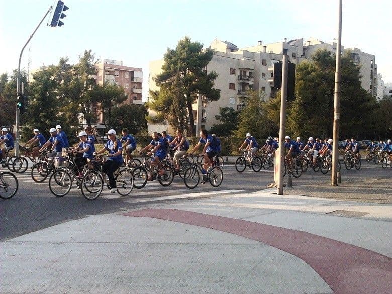 Misli globalno, vozi lokalno Misli globalno, vozi lokalno