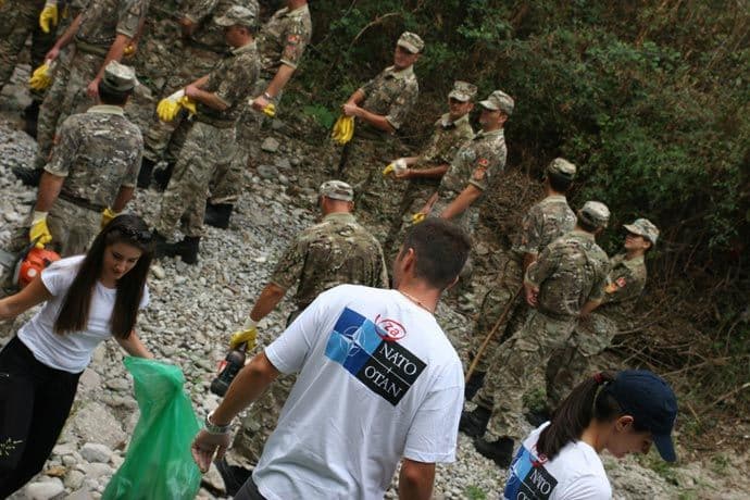 FOTO: Sakupljeno 80 kubika organskog i 100 kesa neorganskog otpada iz korita Ribnice FOTO: Sakupljeno 80 kubika organskog i 100 kesa neorganskog otpada iz korita Ribnice