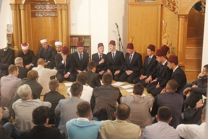 Fejzić: Alah nam dao sve što imamo (FOTO) Fejzić: Alah nam dao sve što imamo (FOTO)