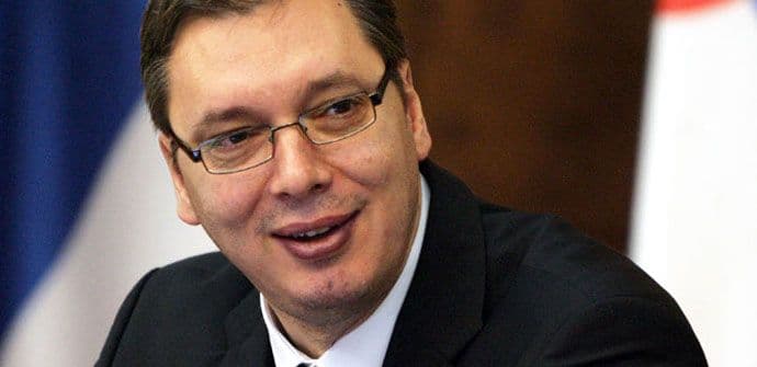 Vučić: Nećemo odgovoriti, na ludilo nema reakcije Vučić: Nećemo odgovoriti, na ludilo nema reakcije