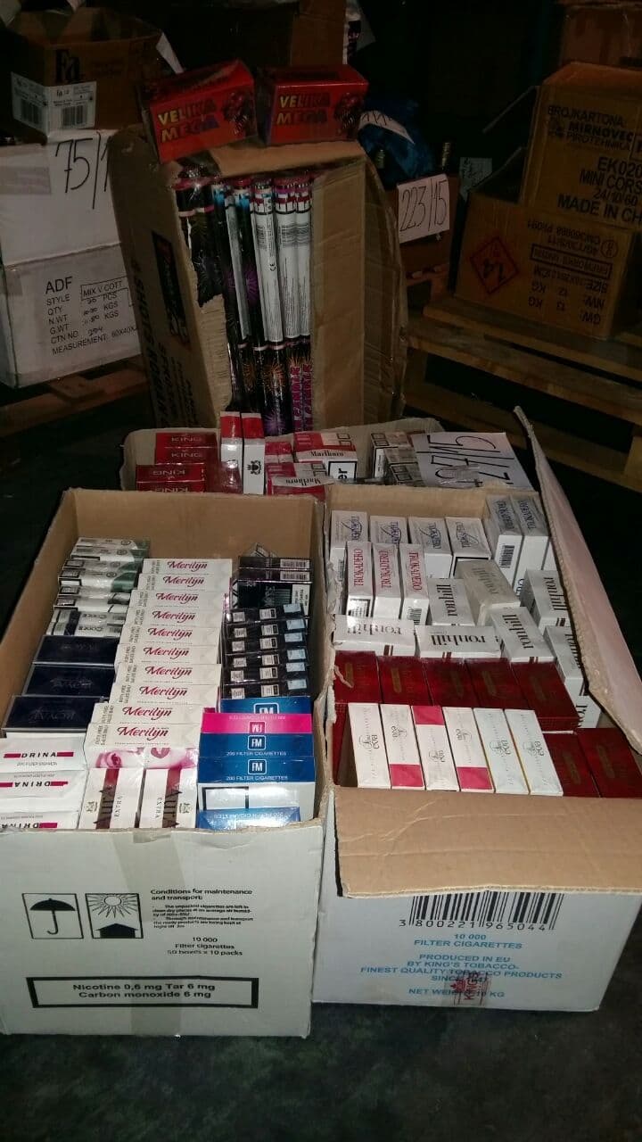 Oduzete cigarete petarde i vatrometi Oduzete cigarete petarde i vatrometi