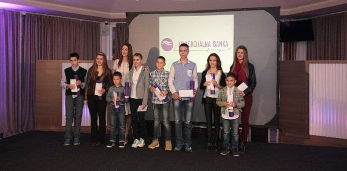 Komercijalna banka AD Budva nagrađuje najbolje školarce Komercijalna banka AD Budva nagrađuje najbolje školarce