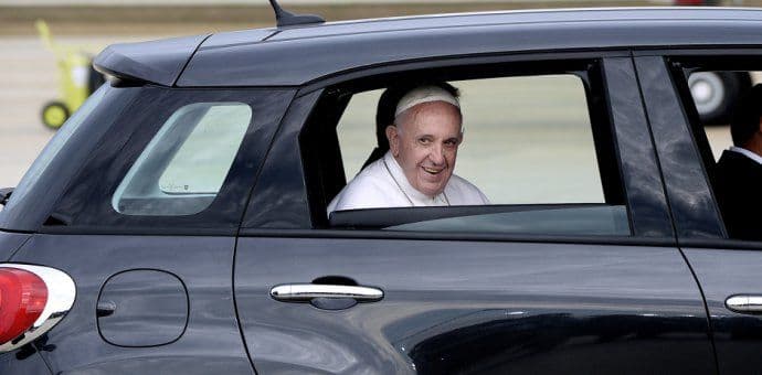 Papa u UN: Pohlepa bogatih uništava planetu Papa u UN: Pohlepa bogatih uništava planetu