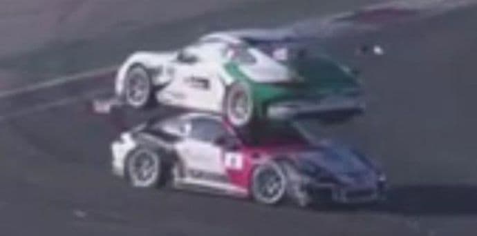 VIDEO: Nevjerovatna scena na trci Porše Karera VIDEO: Nevjerovatna scena na trci Porše Karera
