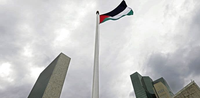 Palestinska zastava podignuta ispred sjedišta UN-a Palestinska zastava podignuta ispred sjedišta UN-a