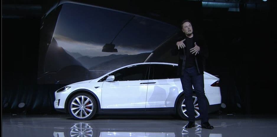 Tesla predstavio dugo najavljivani Model X Tesla predstavio dugo najavljivani Model X