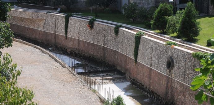 Nikić traži dozvolu da betonira korito Ribnice Nikić traži dozvolu da betonira korito Ribnice