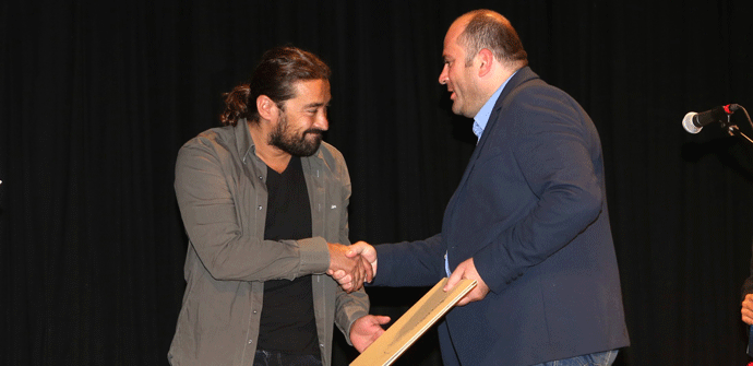 Goranović uručio nagradu “Mirko Kovač” Goranović uručio nagradu “Mirko Kovač”