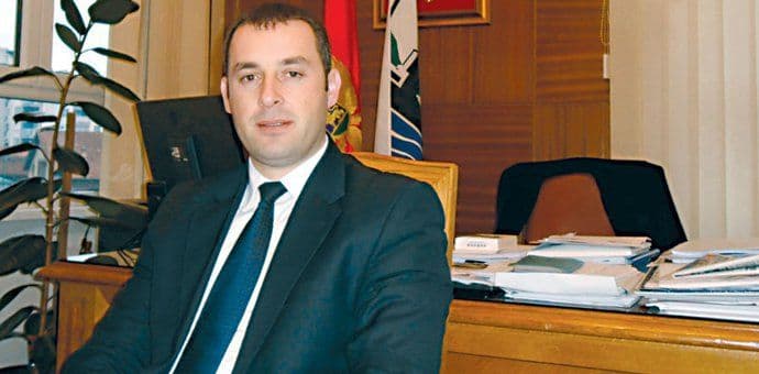 Šćekić pokrenuo inicijativu za razrješenje Joksimovića Šćekić pokrenuo inicijativu za razrješenje Joksimovića