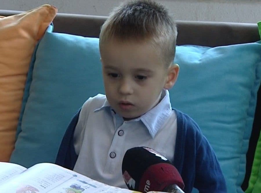 Dječak iz Bijelog Polja: Ima 4 godine, a čita, govori i piše engleski Dječak iz Bijelog Polja: Ima 4 godine, a čita, govori i piše engleski