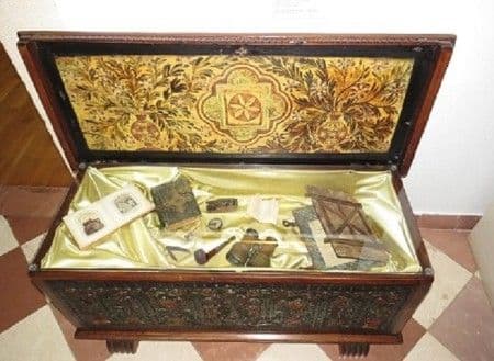 NA KRKU: Izložba "Blago iz bokeljskih bajula" NA KRKU: Izložba "Blago iz bokeljskih bajula"