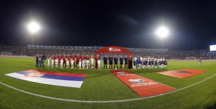 Albanci nude i kola za kartu protiv Srbije Albanci nude i kola za kartu protiv Srbije