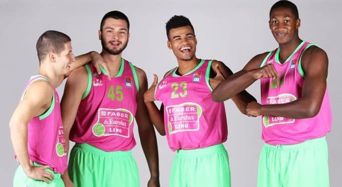 Svijet oduševljen dresovima Mega Leksa!  Svijet oduševljen dresovima Mega Leksa!