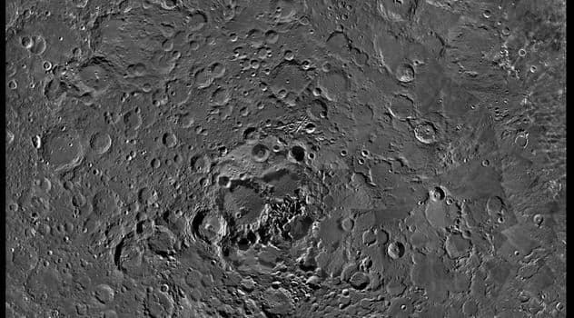 Naučnici u čudu: Na sjevernom Mjesečevom polu ima leda?! Naučnici u čudu: Na sjevernom Mjesečevom polu ima leda?!