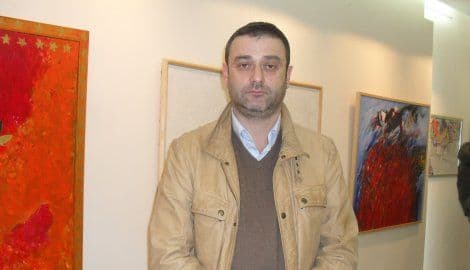 Pokušao da zapali stan poznatog slikara Ervina Ćatovića Pokušao da zapali stan poznatog slikara Ervina Ćatovića