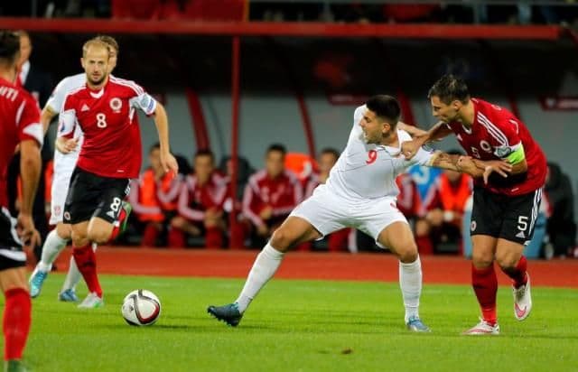 Srbija u nadoknadi sa dva gola slavila u Albaniji! Srbija u nadoknadi sa dva gola slavila u Albaniji!