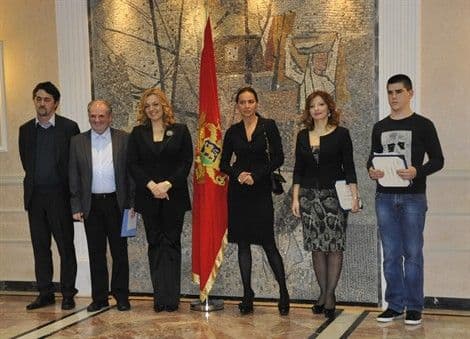 Ministarstvo nauke objavilo poziv za dodjelu Godišnjih nagrada Ministarstvo nauke objavilo poziv za dodjelu Godišnjih nagrada