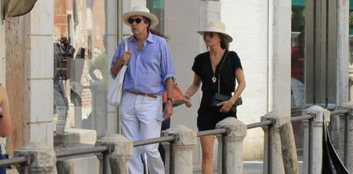 Otac mu preoteo djevojku i vjenčao se sa njom Otac mu preoteo djevojku i vjenčao se sa njom