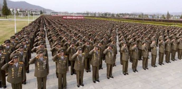 Velika vojna parada u Sjevernoj Koreji Velika vojna parada u Sjevernoj Koreji