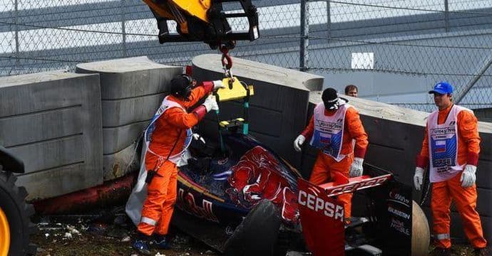 VIDEO: Težak udes Sainsa, prabecen u bolnicu! VIDEO: Težak udes Sainsa, prabecen u bolnicu!