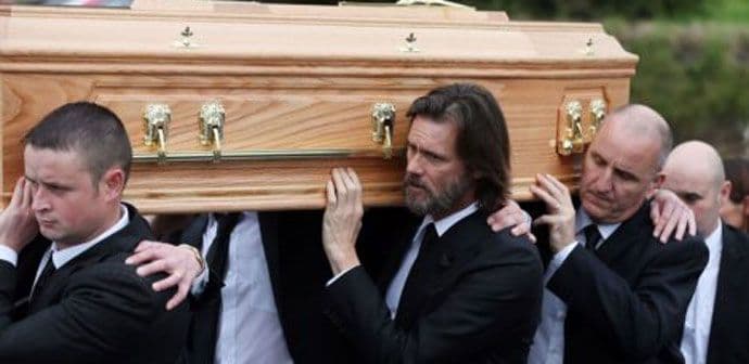 Džim Keri nosio sanduk na sahrani bivše devojke Džim Keri nosio sanduk na sahrani bivše devojke