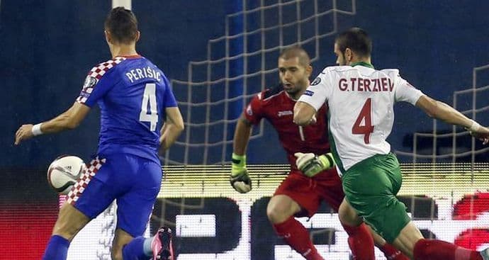 Hrvati i BiH i dalje u igri za baraž, Turci blizu da izbace Holandiju! Hrvati i BiH i dalje u igri za baraž, Turci blizu da izbace Holandiju!